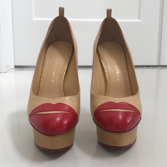 Charlotte Olympia Kiss Me Dolores Lip Pump - Picture 7 of 11